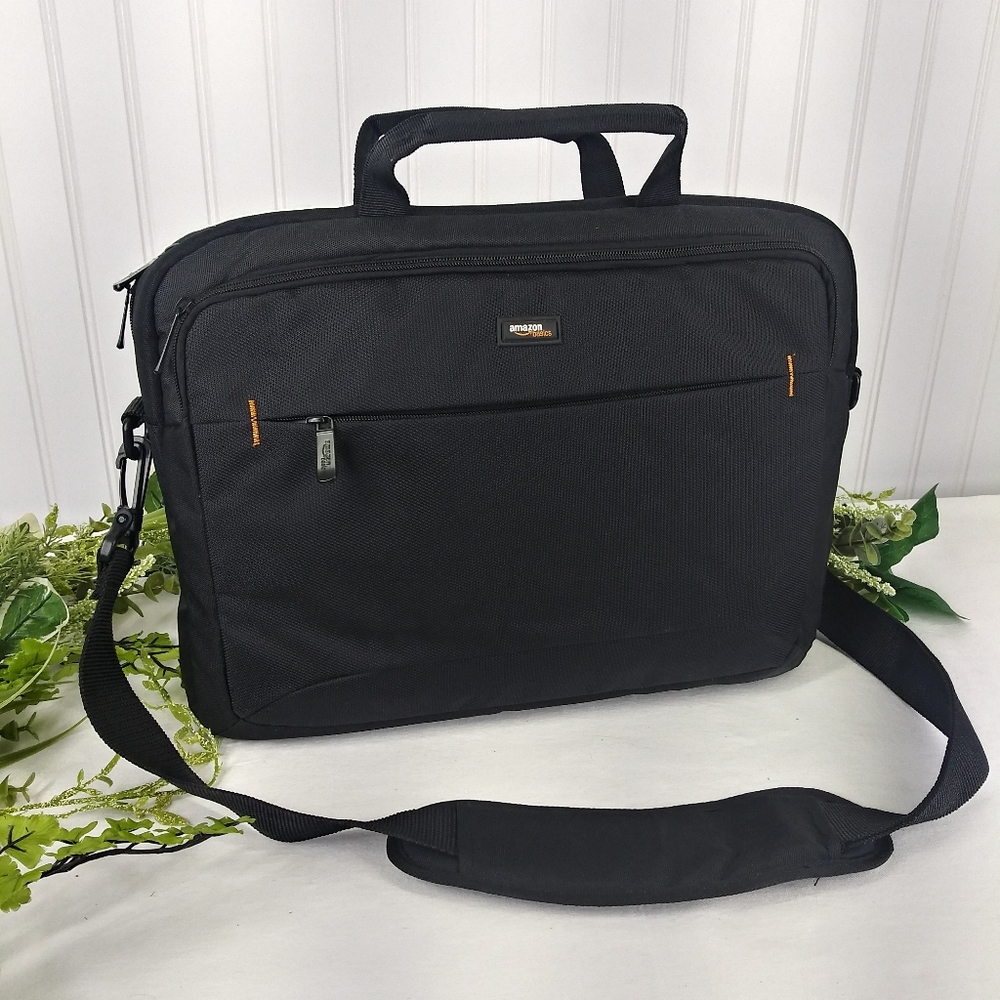 Amazon Basics Laptop Case Bag Shoulder Strap Black